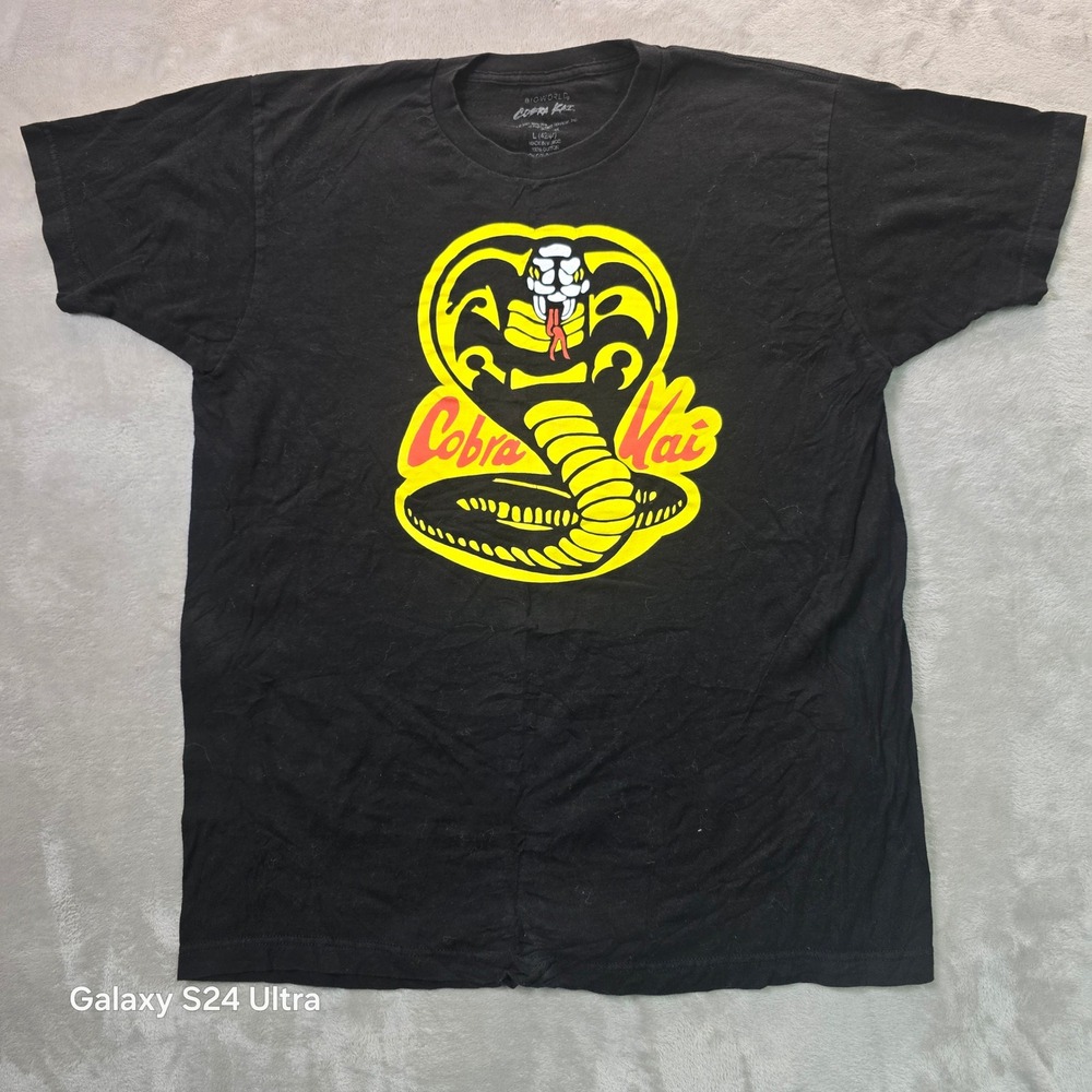 Bioworld Cobra Kai Graphic T-Shirt Mens Large Black Karate Kid Strike First Tee